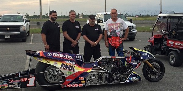 Chuck Stuart, Roland Stuart, Steve McBride and the "Spiderman" Larry McBride with "Blue"