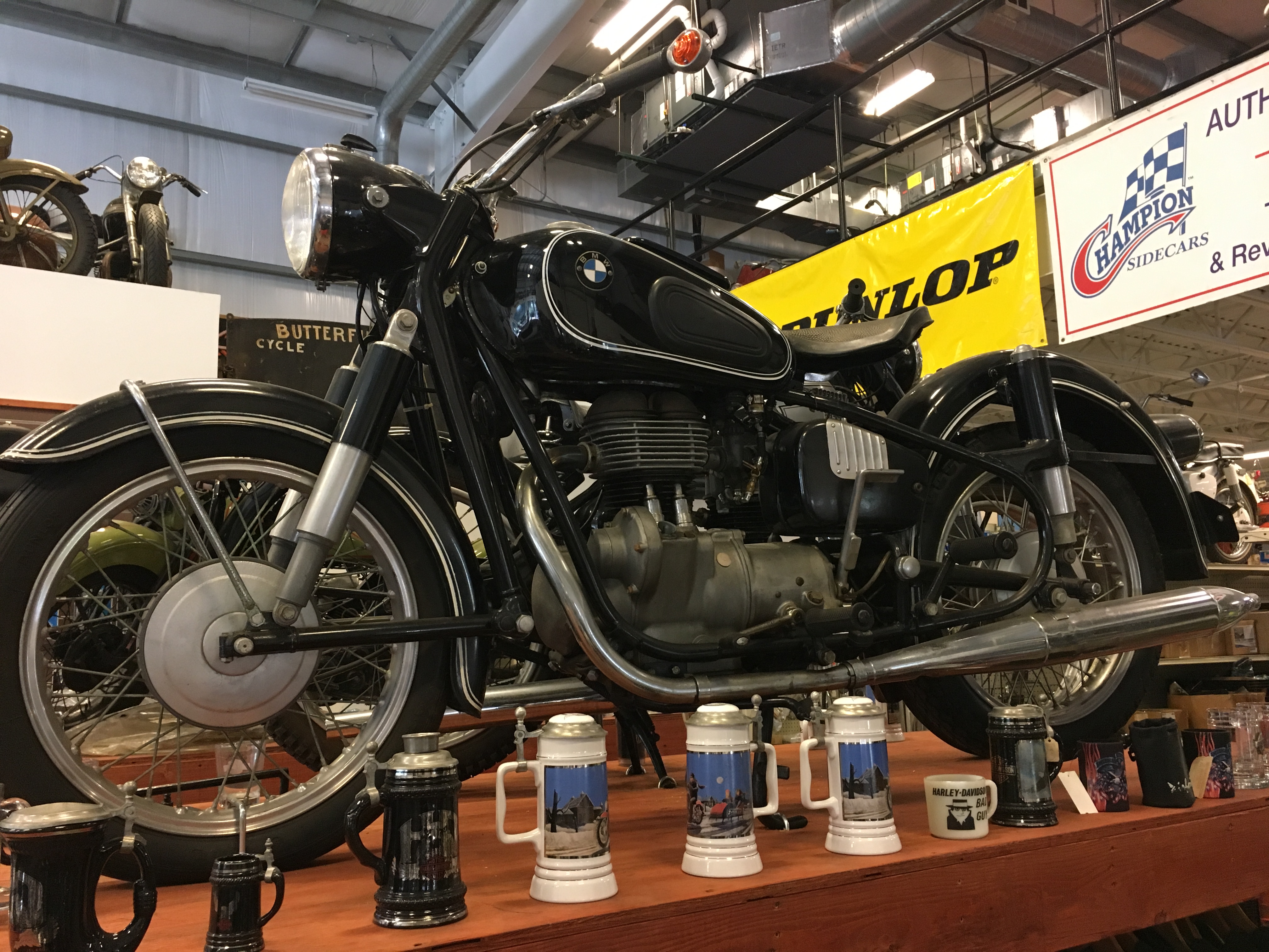 The Cycle Den, Columbia, P