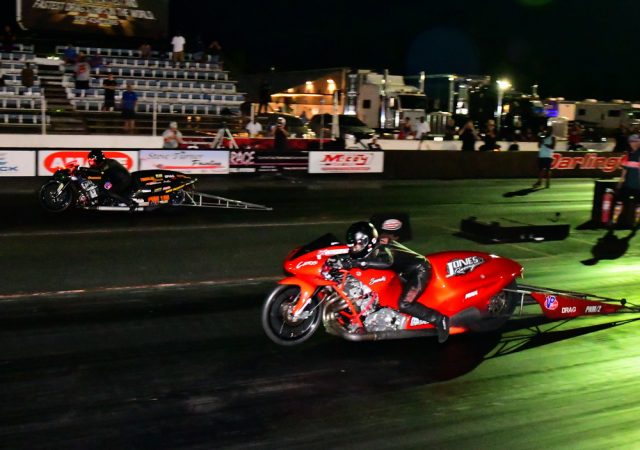 Travis Davis vs. Chris Garner Jones