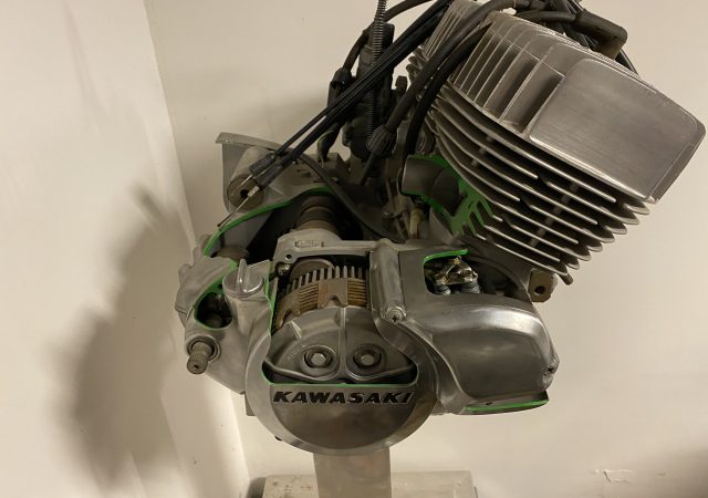 h1 500 Cutaway Engine