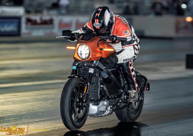 Harley Livewire Drag Racing