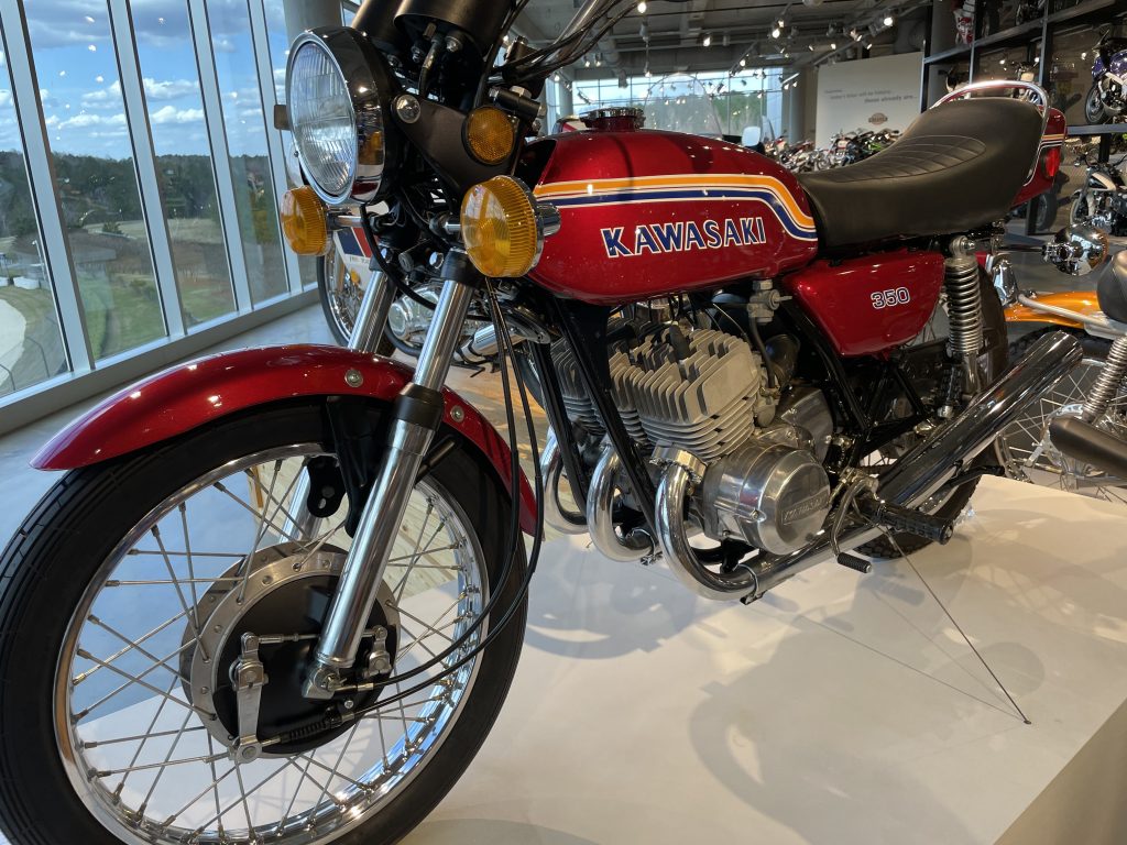 Kawasaki S2 350