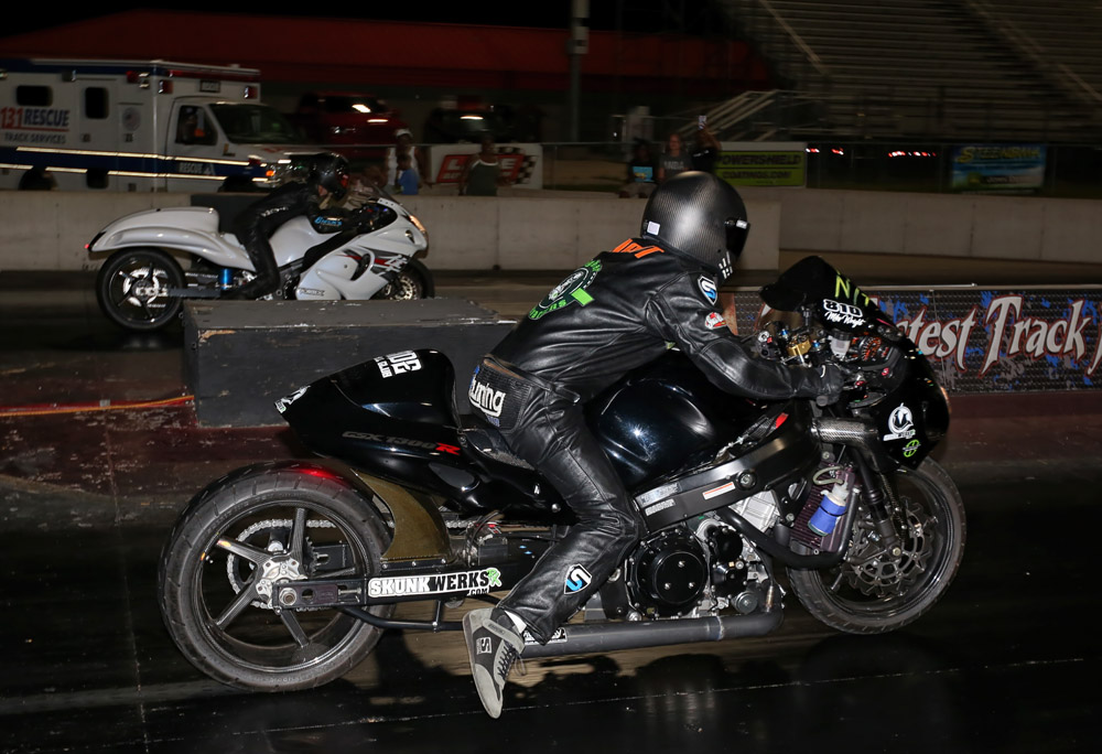 Hayabusa drag bike vs Hayabusa Drag bike