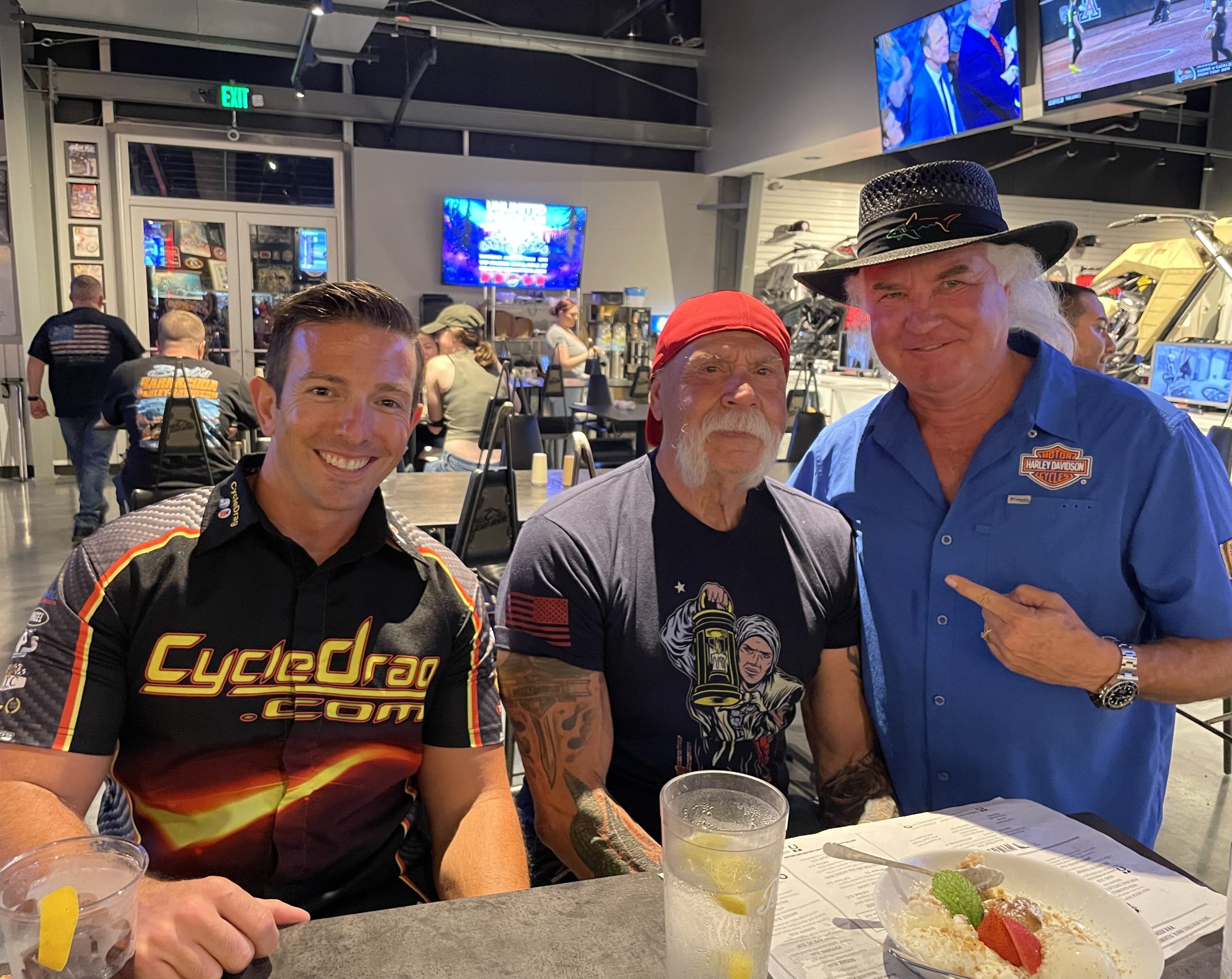 Jack Korpela, Paul Teutul Sr., Bert Barracuda