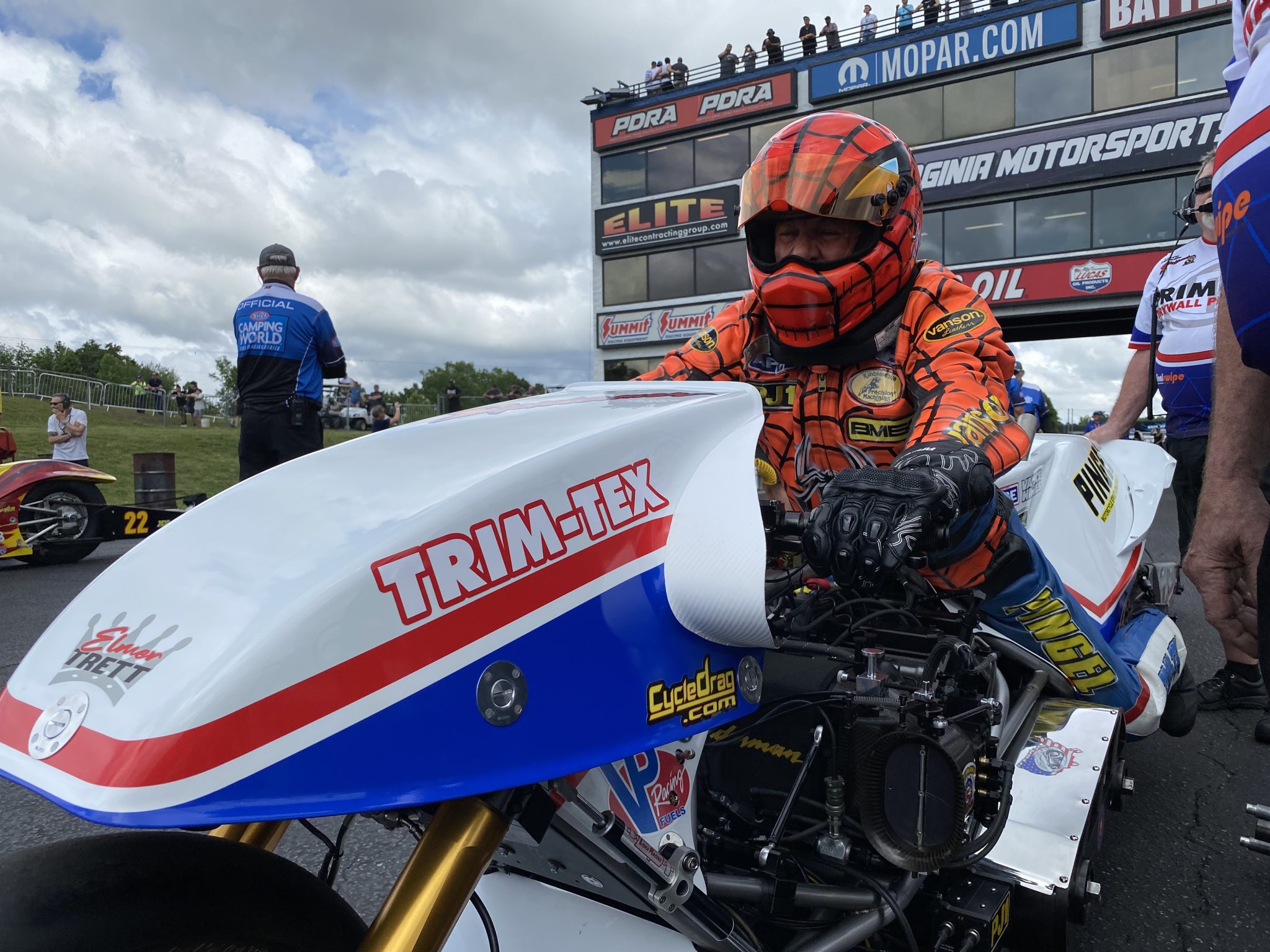 Larray Spider Man Larry “Spiderman” McBride Shatters Speed Record with 268 MPH NHRA Blast ...