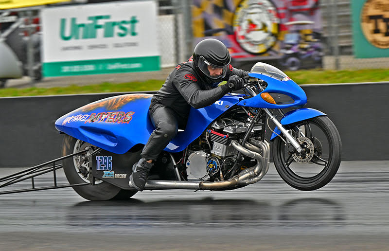 Motorcycle drag racing