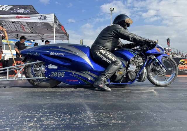 4.60 Drag Bike Racing